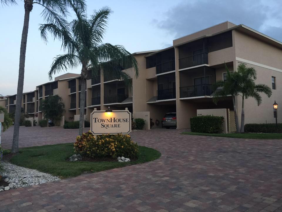 Townhouse Square Condos – Marco Island